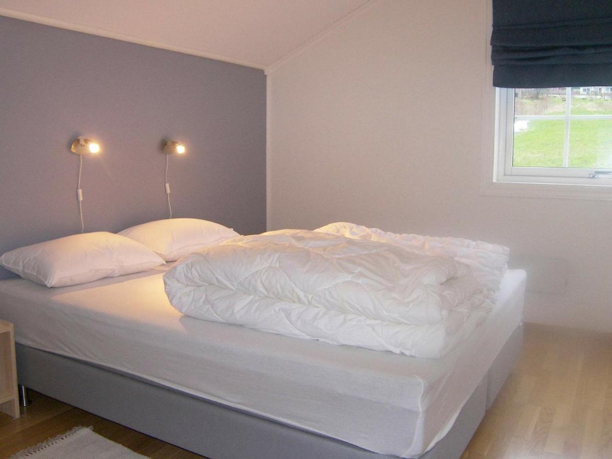 לייקאנגר Two-Bedroom Holiday Home In Leikanger מראה חיצוני תמונה